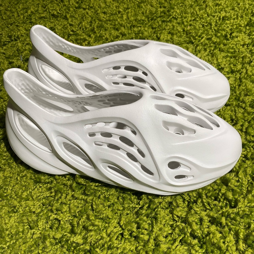 Yeezy Foam Rnnr “Ararat”
